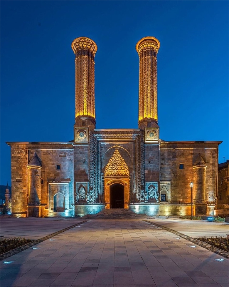 Doğu'nun Gözüpek İncisi Erzurum